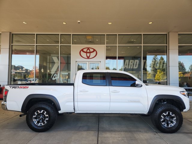 Used 2021 Toyota Tacoma TRD Off-Road AWD/4WD image 3