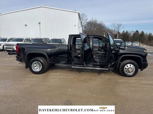 Used 2024 Chevrolet Silverado 3500 High Country w/ High Country Premium Package image 47
