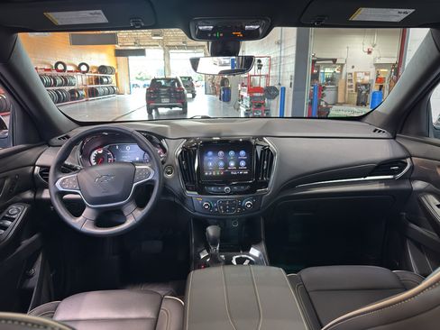 Used 2023 Chevrolet Traverse Premier w/ Redline Edition AWD/4WD image 14