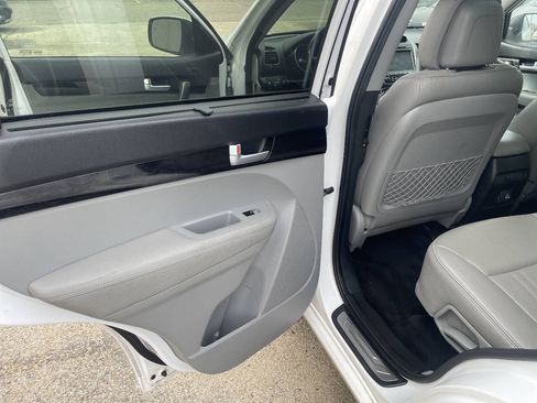 Used 2015 Kia Sorento SX AWD/4WD image 14