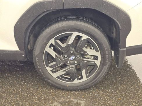 Used 2025 Subaru Forester Limited image 11