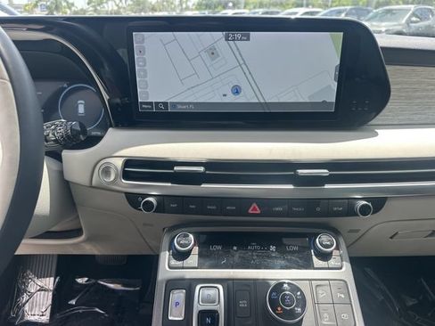 Certified 2025 Hyundai Palisade Calligraphy AWD/4WD image 20