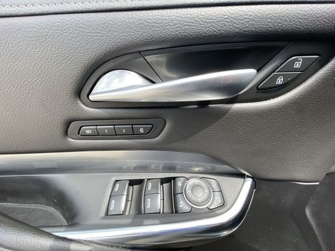 Certified 2025 Cadillac XT4 Premium Luxury FWD image 21