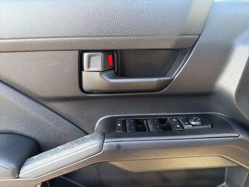 Certified 2025 Toyota 4Runner SR5 AWD/4WD image 12