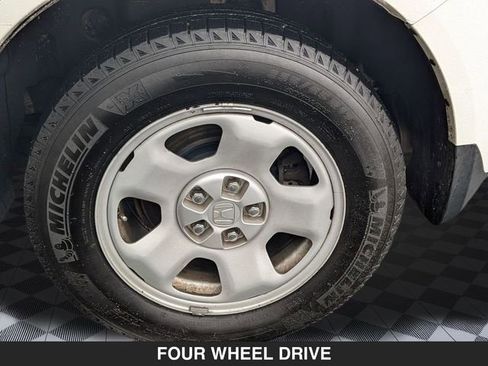 Used 2015 Honda Pilot LX image 9