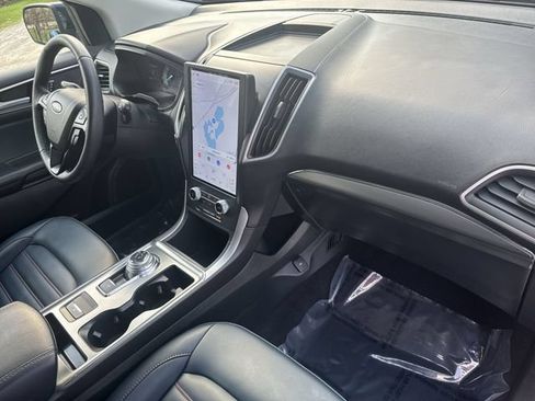 Used 2022 Ford Edge SEL w/ Sport Appearance Package AWD/4WD image 31