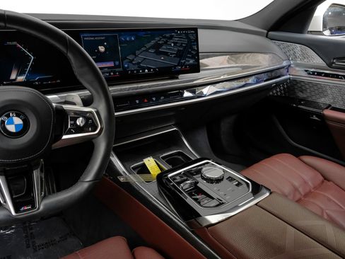 Used 2023 BMW 740i w/ Parking Assistance Package RWD image 25