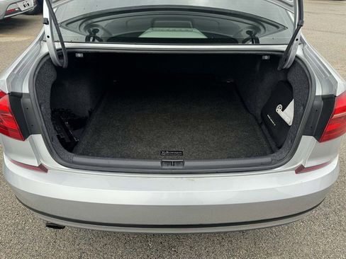 Used 2016 Volkswagen Passat 1.8T SE image 11