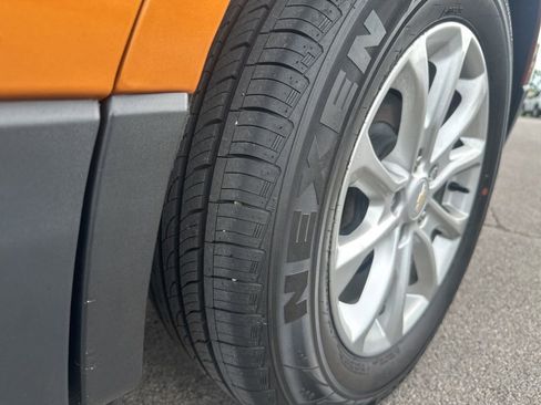 Used 2019 Chevrolet Equinox LT image 9