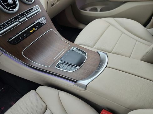 Certified 2021 Mercedes-Benz GLC 300 image 19