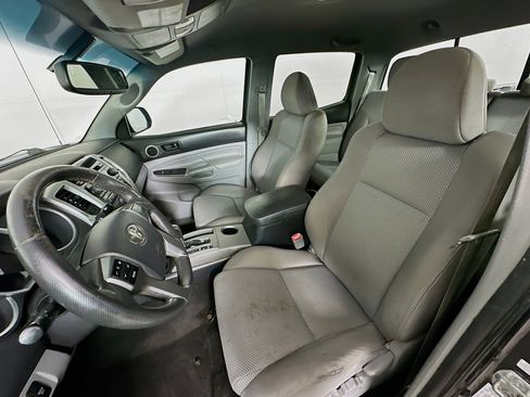 Used 2012 Toyota Tacoma 4x4 Double Cab w/ TRD Sport Pkg image 13
