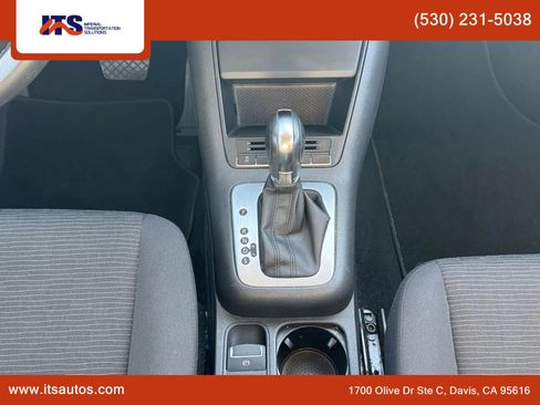 Used 2014 Volkswagen Tiguan S FWD image 17