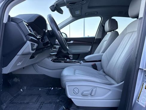 Used 2022 Audi Q5 2.0T Premium w/ Convenience Package image 17