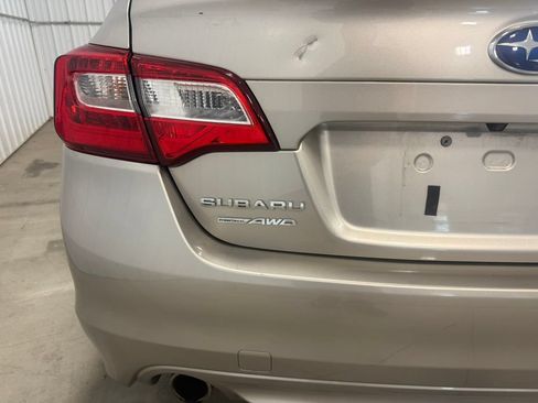 Used 2016 Subaru Legacy 2.5i Limited AWD/4WD image 20