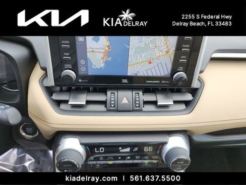 Used 2021 Toyota RAV4 Limited AWD/4WD image 21