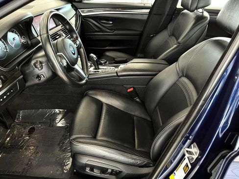 Used 2016 BMW 550i xDrive Sedan image 9