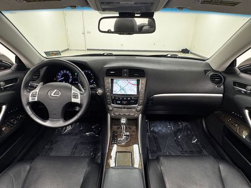 Used 2012 Lexus IS 350C image 23
