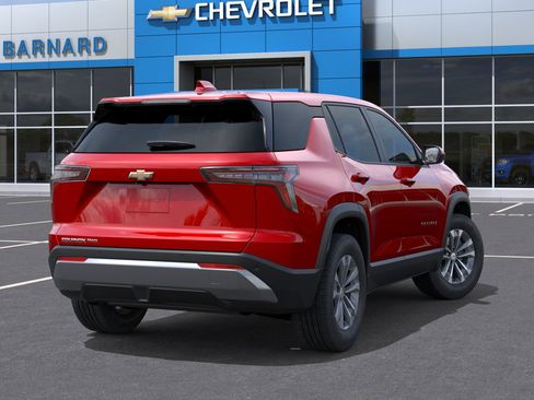 New 2026 Chevrolet Equinox LT w/ Convenience Package II AWD/4WD image 4