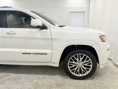 Used 2018 Jeep Grand Cherokee Summit w/ Platinum Series Group image 9