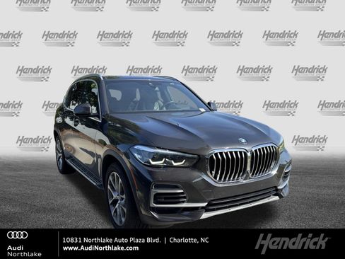 Used 2023 BMW X5 xDrive40i AWD/4WD image 1