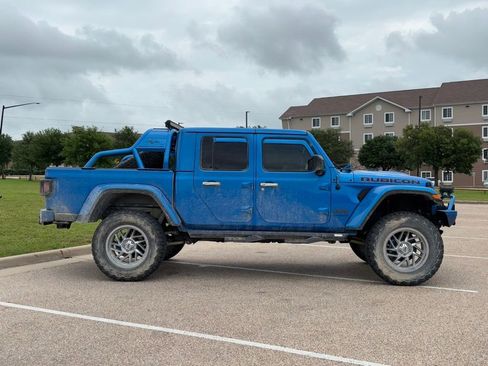 Used 2021 Jeep Gladiator Rubicon image 4