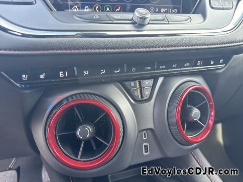 Used 2022 Chevrolet Blazer RS w/ Enhanced Convenience Package image 35