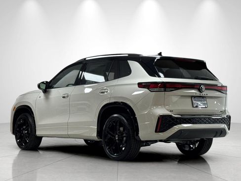 New 2026 Volkswagen Tiguan SE R-Line AWD/4WD image 3
