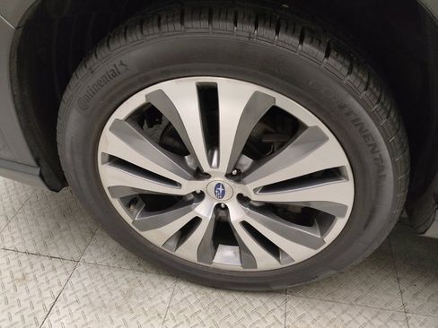 Used 2019 Subaru Ascent Touring image 31