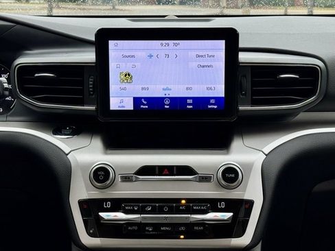 Used 2020 Ford Explorer XLT w/ Equipment Group 202A image 22
