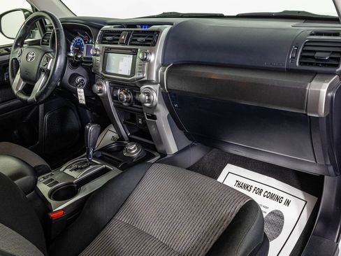 Used 2016 Toyota 4Runner SR5 AWD/4WD image 45