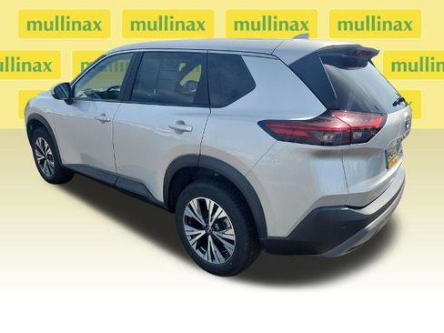 Used 2023 Nissan Rogue SV AWD/4WD image 12