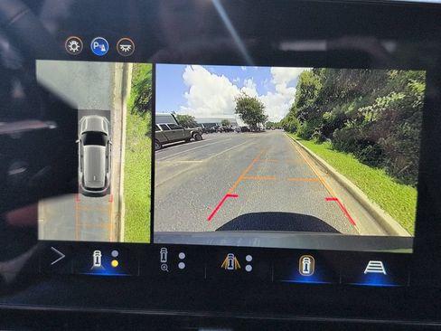 Used 2026 Chevrolet Equinox LT w/ Convenience Package II FWD image 21