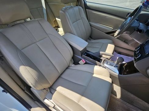 Used 2013 Nissan Altima 2.5 S w/ Premium Pkg FWD image 16