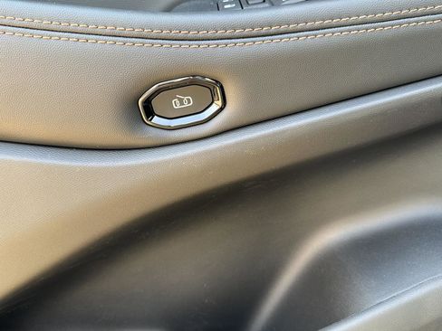 New 2026 Jeep Cherokee Limited AWD/4WD image 13