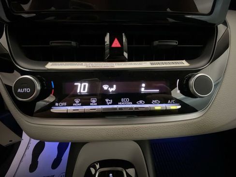 Used 2024 Toyota Corolla LE image 19