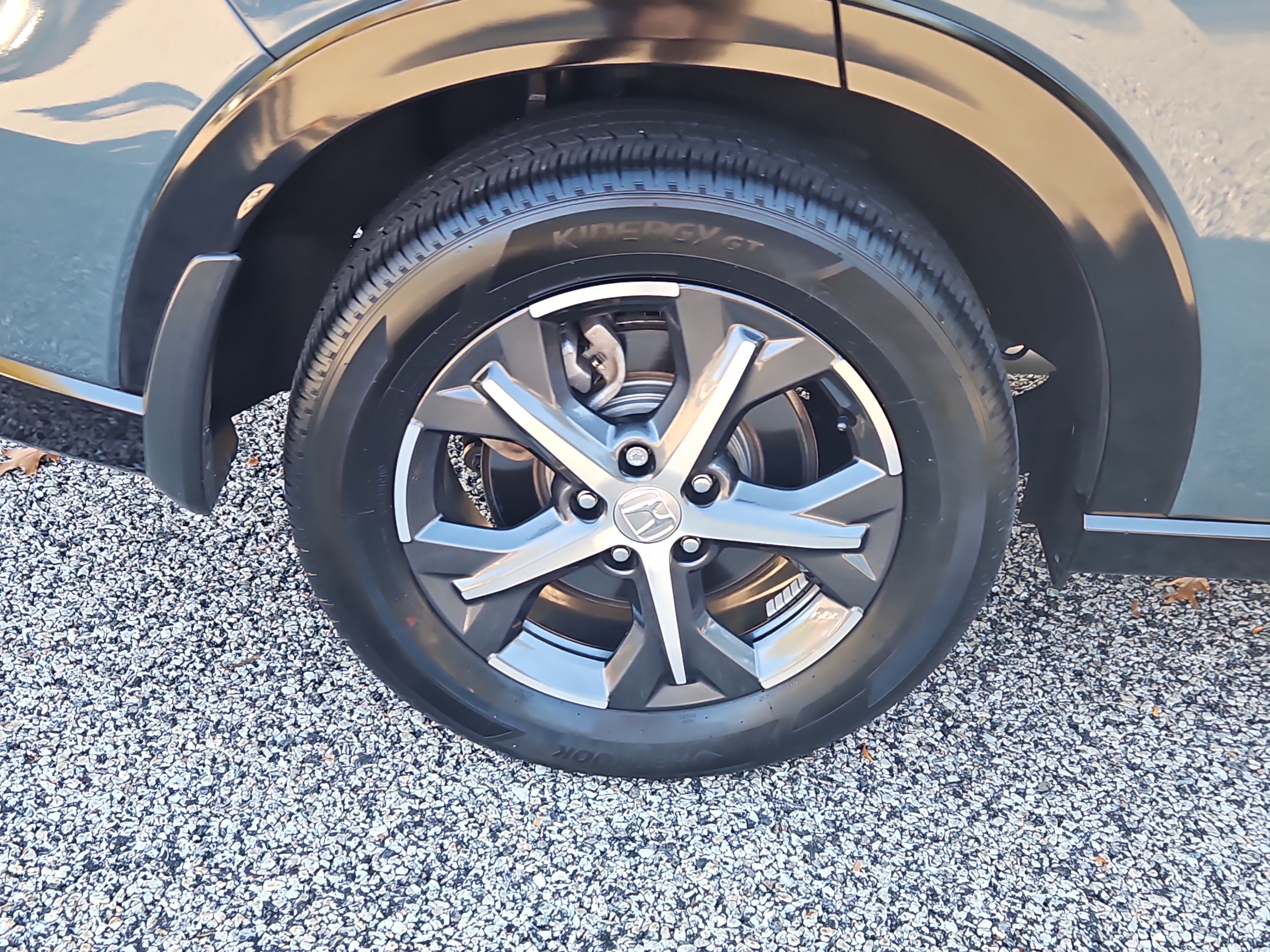 Certified 2024 Honda HR-V EX-L image 4