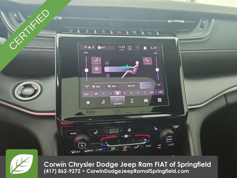 Certified 2026 Jeep Grand Cherokee Laredo X AWD/4WD image 25