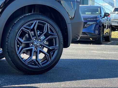 New 2025 Nissan Kicks SR image 33