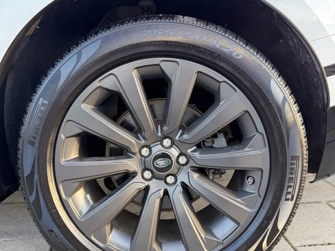 Used 2019 Land Rover Range Rover Velar R-Dynamic SE AWD/4WD image 20