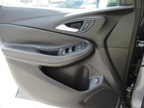 Used 2020 Buick Encore GX Select FWD image 18