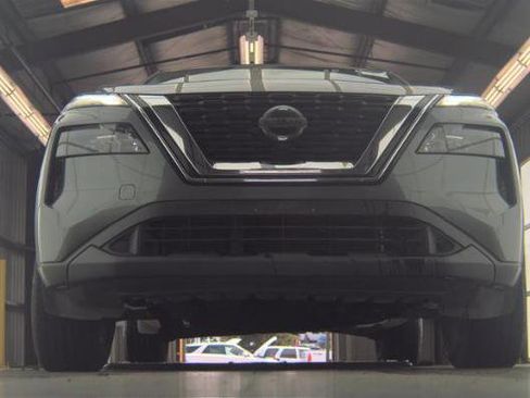 Used 2021 Nissan Rogue S AWD/4WD image 8