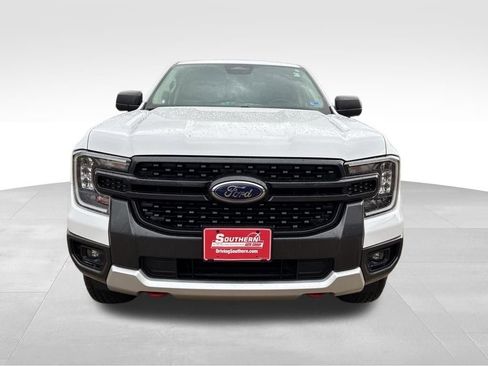 Used 2024 Ford Ranger XLT w/ FX4 Off-Road Package image 9