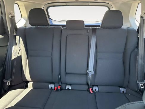 Used 2024 Nissan Rogue S AWD/4WD image 13