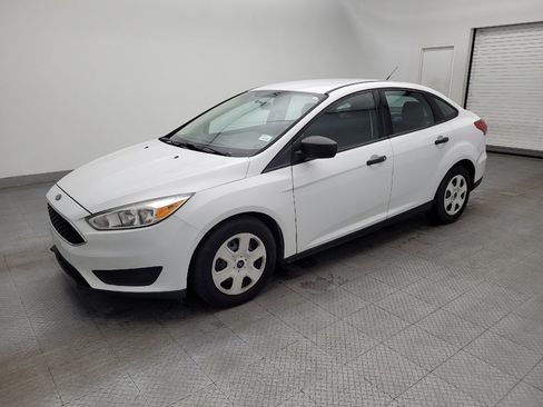 Used 2017 Ford Focus S image 2