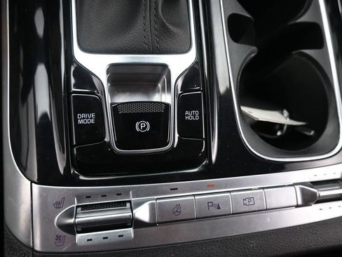 Used 2024 Kia Carnival SX Prestige FWD image 30