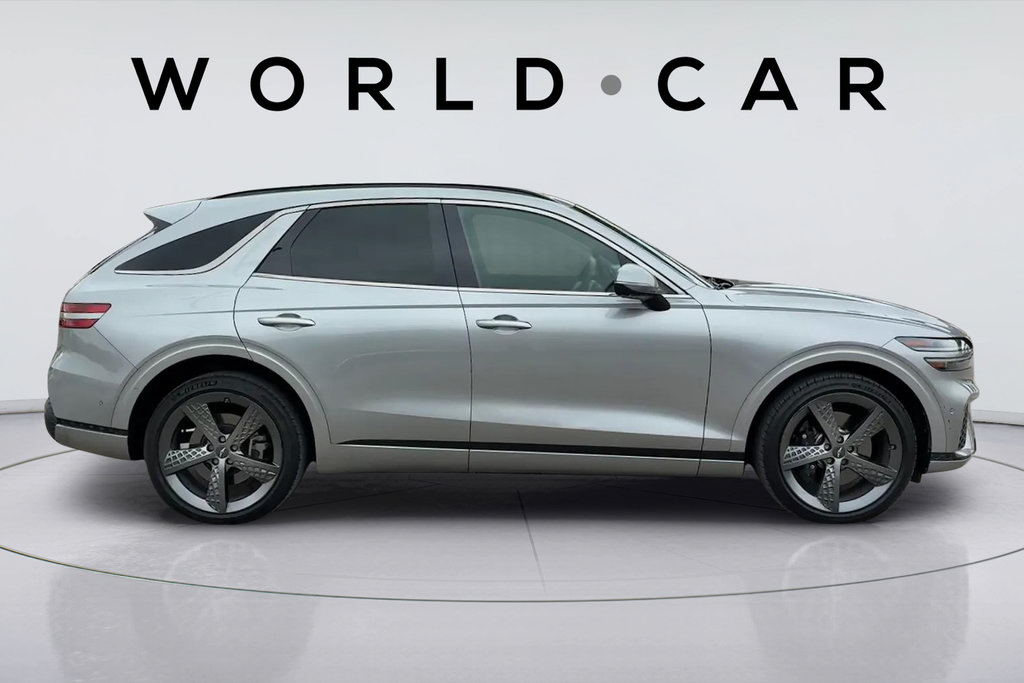 Used 2022 Genesis GV70 3.5T Sport w/ Sport Prestige Package AWD/4WD image 2