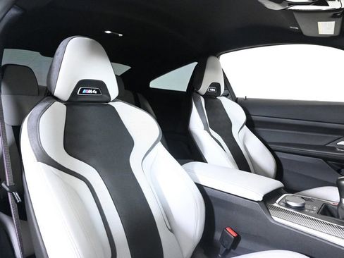Used 2026 BMW M4 Coupe w/ Executive Package image 17
