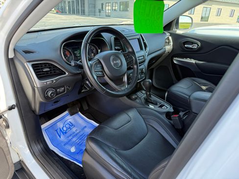 Used 2020 Jeep Cherokee Latitude Lux w/ Comfort/Convenience Group AWD/4WD image 5