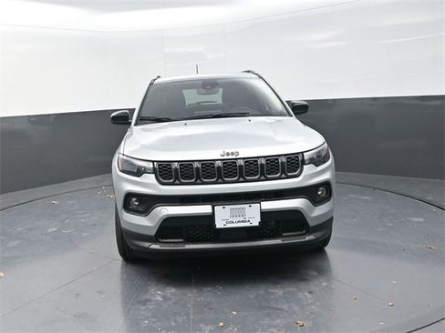 New 2026 Jeep Compass Latitude image 2