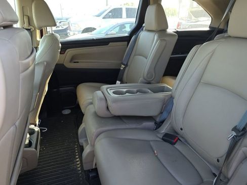 Used 2018 Honda Odyssey Touring image 5